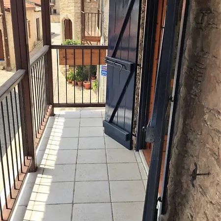 Iolandi House بيت للعطل *